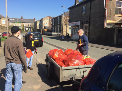 Lib Dem litter pick in Marsh House